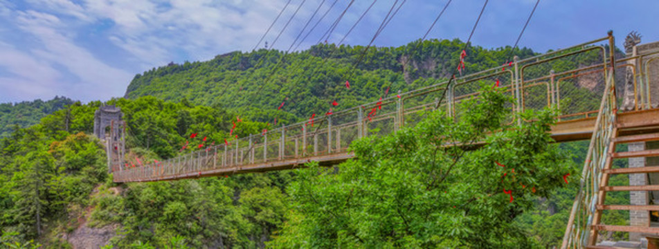 崆峒山通天橋