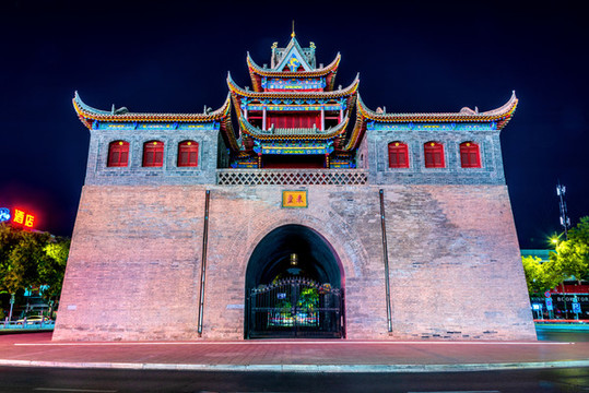 中國寧夏銀川鼓樓夜景風(fēng)光
