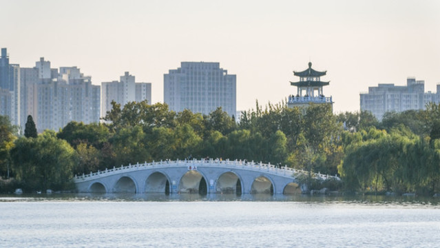 天津水上公園秋景