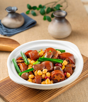 三寶豆焗豬尾