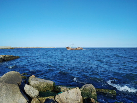 海岸漁船