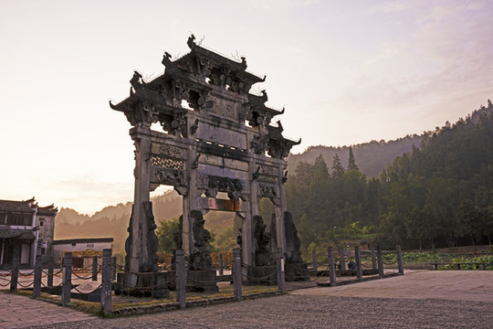 安徽西遞古村景區(qū)恩榮牌坊