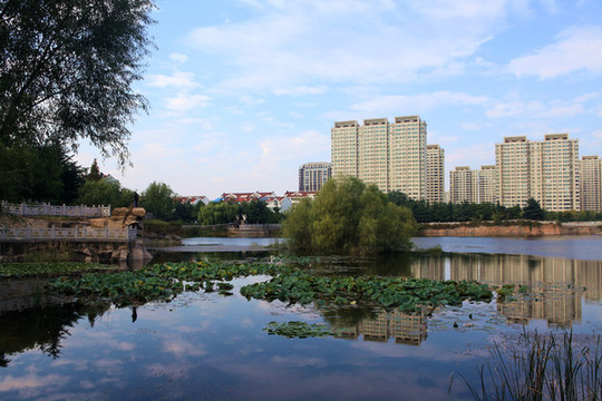 山東日照碧霞湖公園風(fēng)光