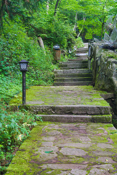 湖北黃岡羅田大別山薄刀鋒風(fēng)景區(qū)