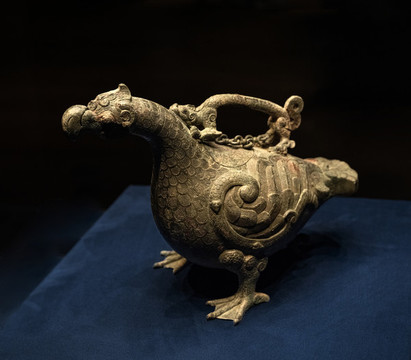 春秋鳥尊