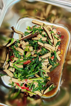 韭菜炒豆干