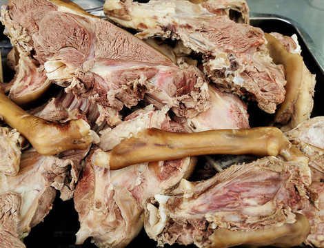 帶皮羊肉
