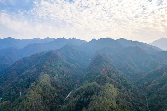 秦嶺山