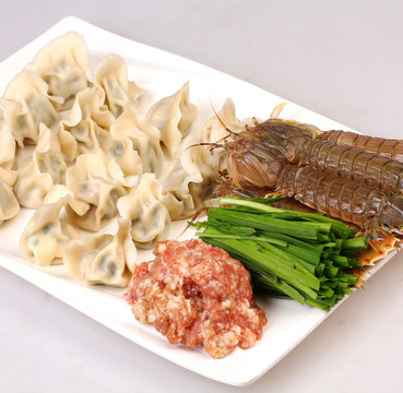 蝦爬肉水餃