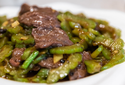 涼瓜炒牛肉