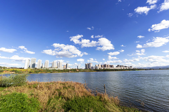 寧湖公園