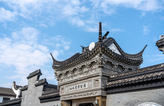 中式傳統(tǒng)門樓