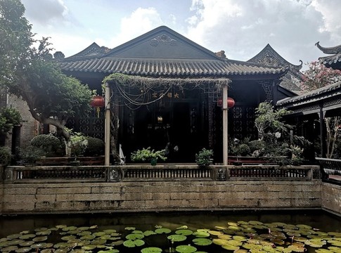 余蔭山房亭臺樓閣