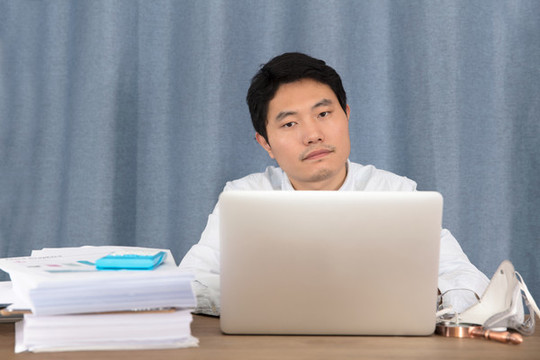 復(fù)工后不適應(yīng)的上班族
