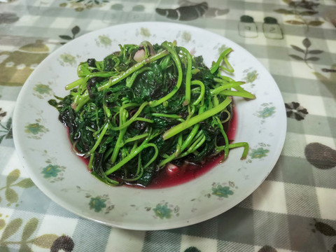 清炒莧菜