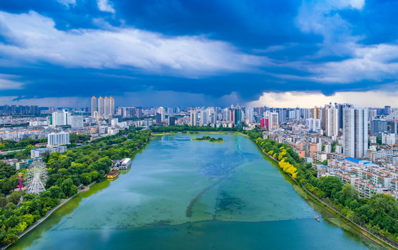 廣西南寧市南湖公園城市環(huán)境