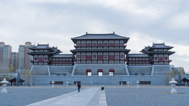 應(yīng)天門