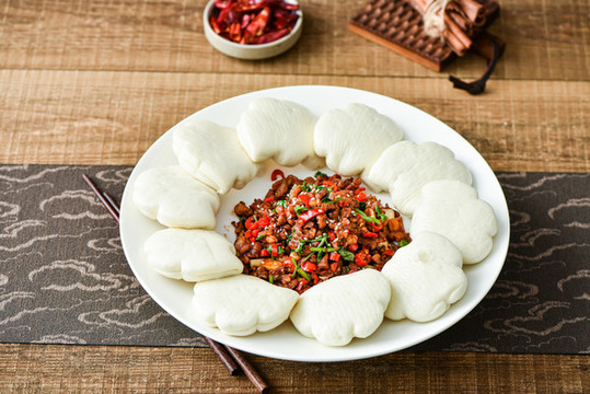孜然羊肉夾饃