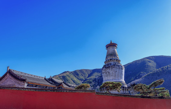 五臺山大白塔