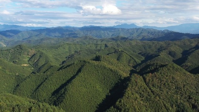 航拍江西永新九隴山