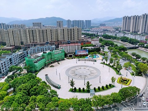 岳林廣場(chǎng)
