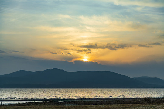 中國(guó)河北沽源縣閃電湖風(fēng)光