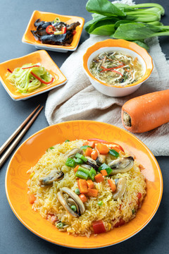 生蠔炒飯