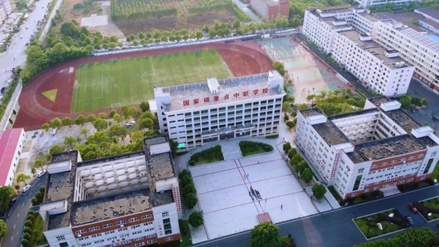 航拍江西吉安華憶學(xué)校