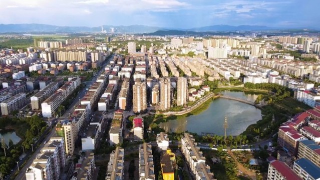 航拍江西省吉安縣城敦厚鎮(zhèn)城區(qū)