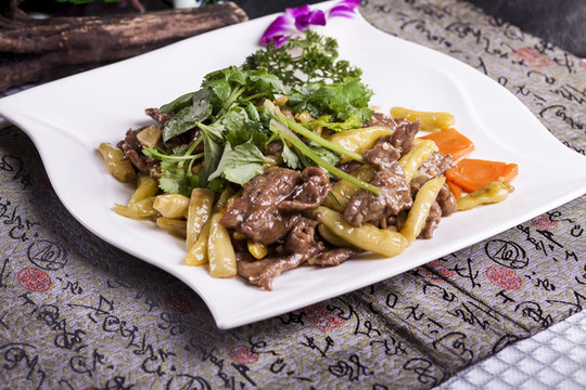 野山椒炒牛肉