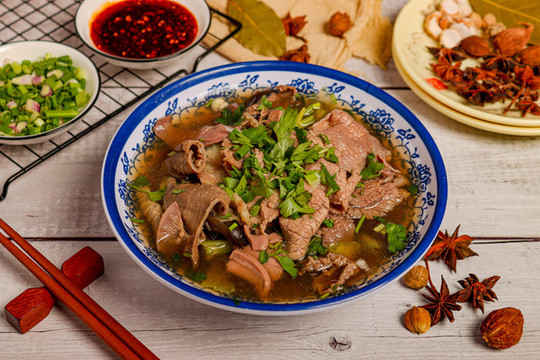 翹腳牛肉牛雜