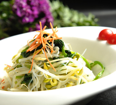 豆芽拌粉絲