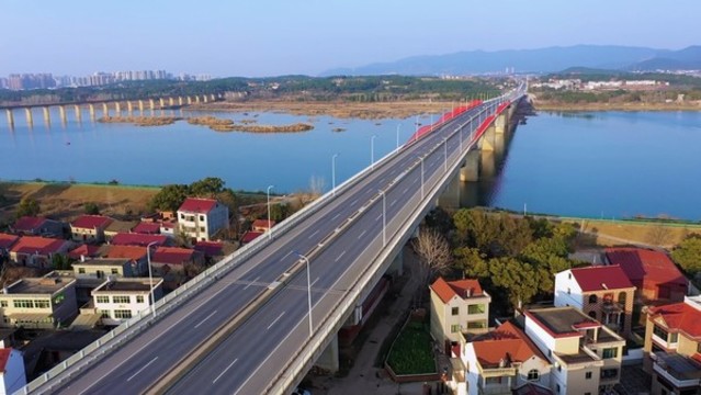 航拍江西吉安永和連心大橋