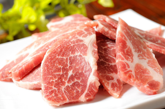 烤松板肉