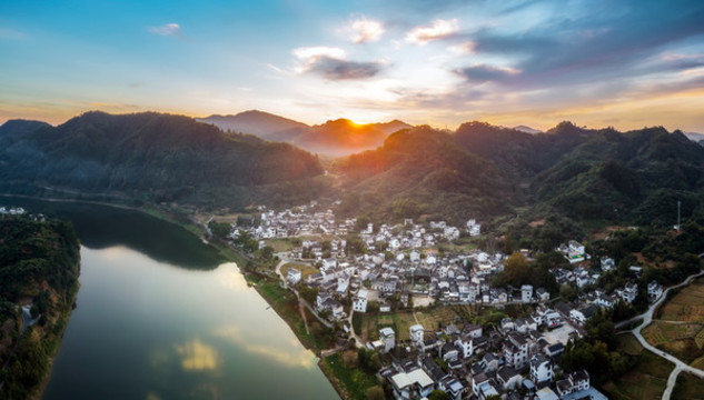 航拍徽州山水鄉(xiāng)村