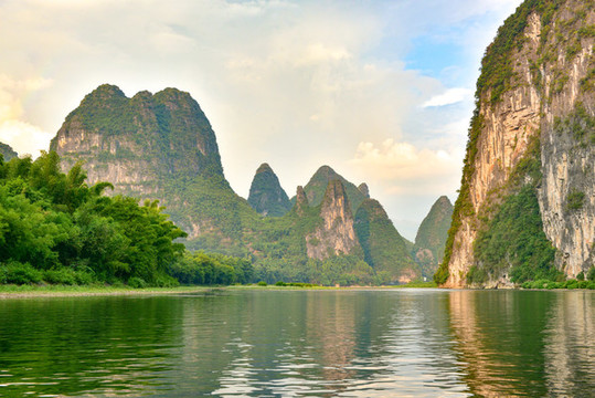 陽(yáng)朔興坪