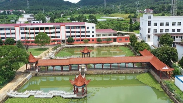 江西省吉安縣鳳凰中學(xué)