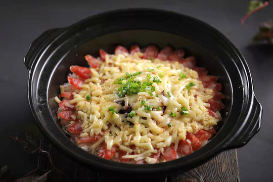 芝士臘腸煲仔飯