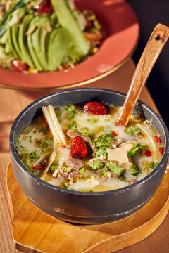 牛尾骨湯