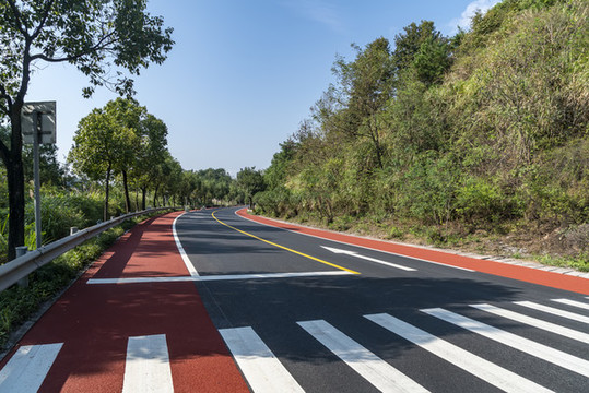 山間公路