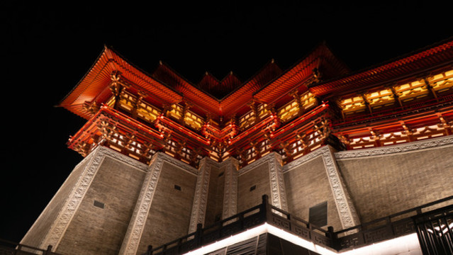 應(yīng)天門夜景