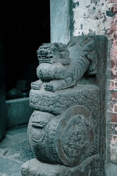 門墩石