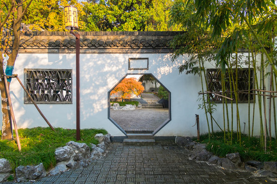 園林門洞