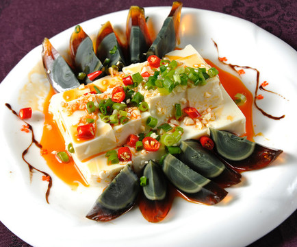 皮蛋豆腐