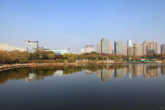 日照銀河公園秋景