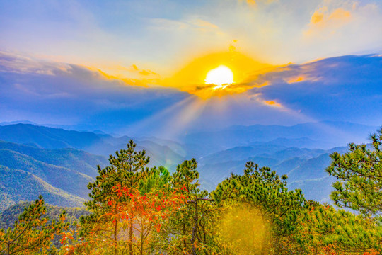 山區(qū)日落風(fēng)景畫