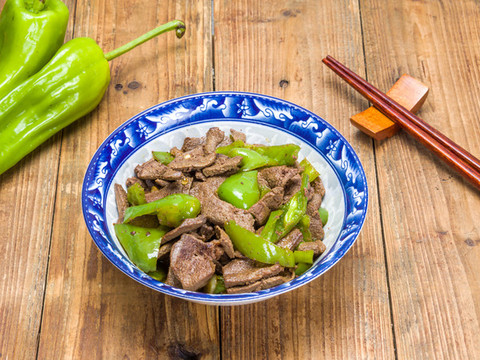 小炒豬肝美食菜品