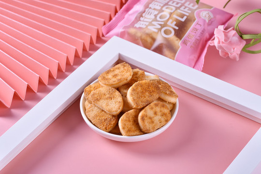 饃丁