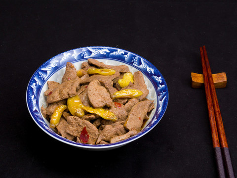 泡椒炒豬肝