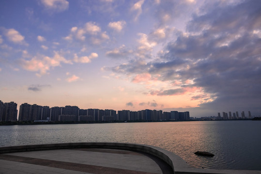 尹山湖風(fēng)光